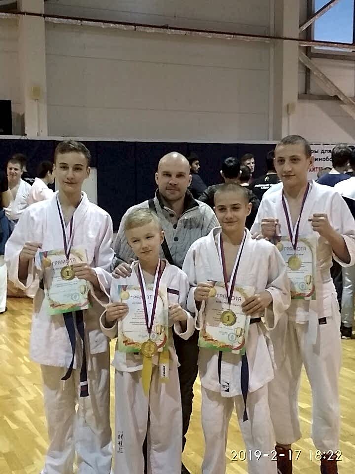 Клуб рукопашного боя Алмаз - тренировки в СПб