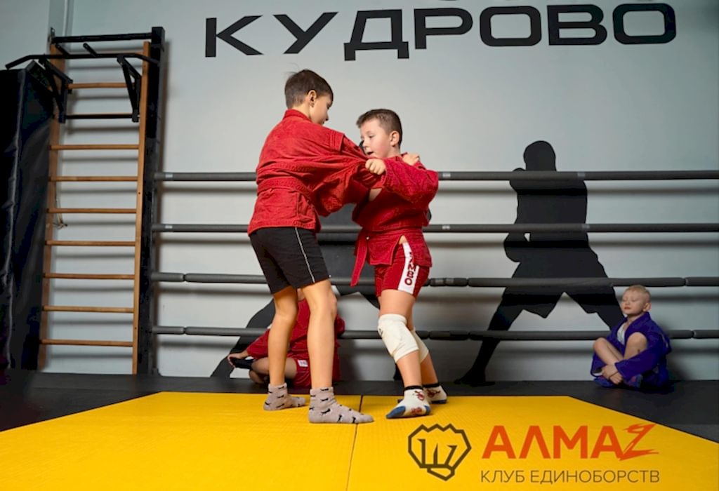 Секция самбо для детей - м. Дыбенко СПб Занятия самбо в Кудрово - для детей и взрослых