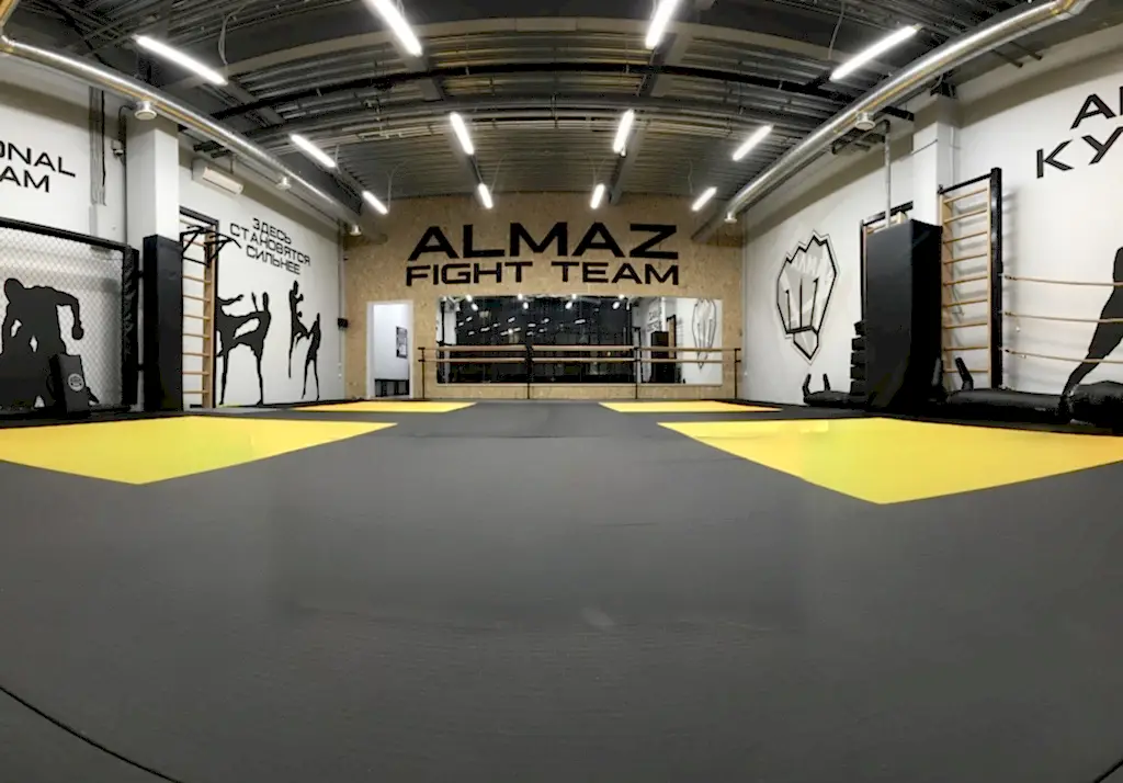 Тренировки по мма в Кудрово - зал проф команды ALMAZ FIGHT TEAM
